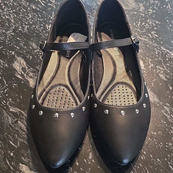 BRAND NEW MADDEN GIRL STUDDED WOMEN'S FLAT G1 - Picture 3 of 16